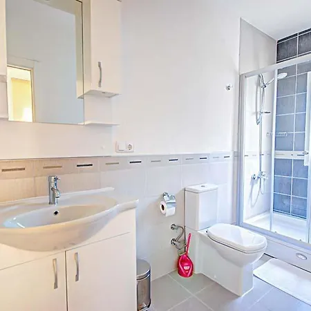 Sleeps 6 Pool Air Con Wifi * Göcek