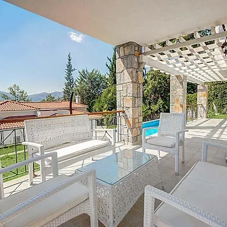 Villa Sleeps 6 Pool Air Con Wifi Göcek