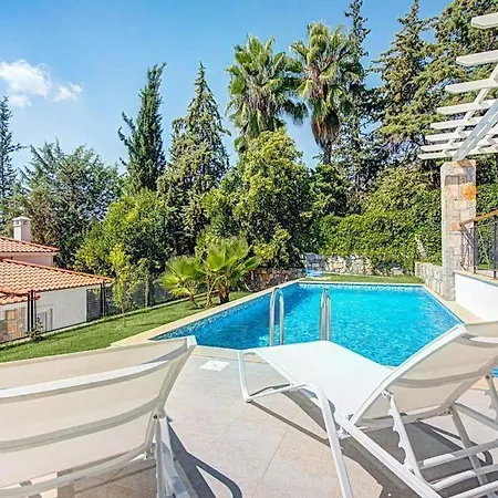 Sleeps 6 Pool Air Con Wifi * Göcek